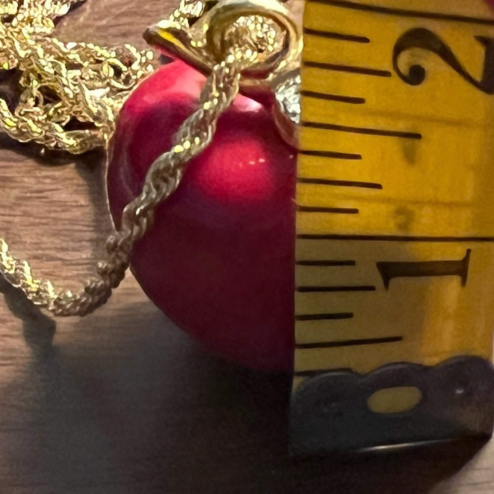KJL Red Apple Rhinestone Leaf Pendant Necklace Gold Tone Rope Chain 32in - Picture 4 of 6